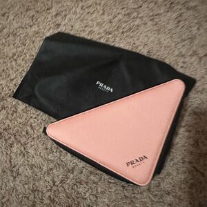 Prada Blush Pink Triangle Pouch 🖤🩷 cosmetic bag